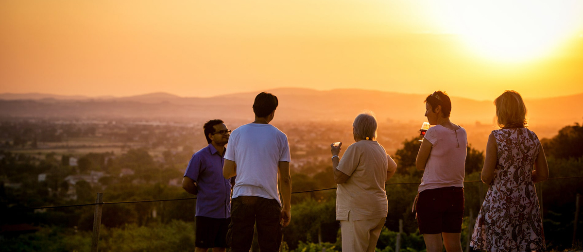 Imagine sipping organic wine while watching the sunset over the mountains of the green Umbrian valley. This is the experience that Buildner and Tili Vini winery are looking to create with the Tili Wine Italy Guest Homes competition. 